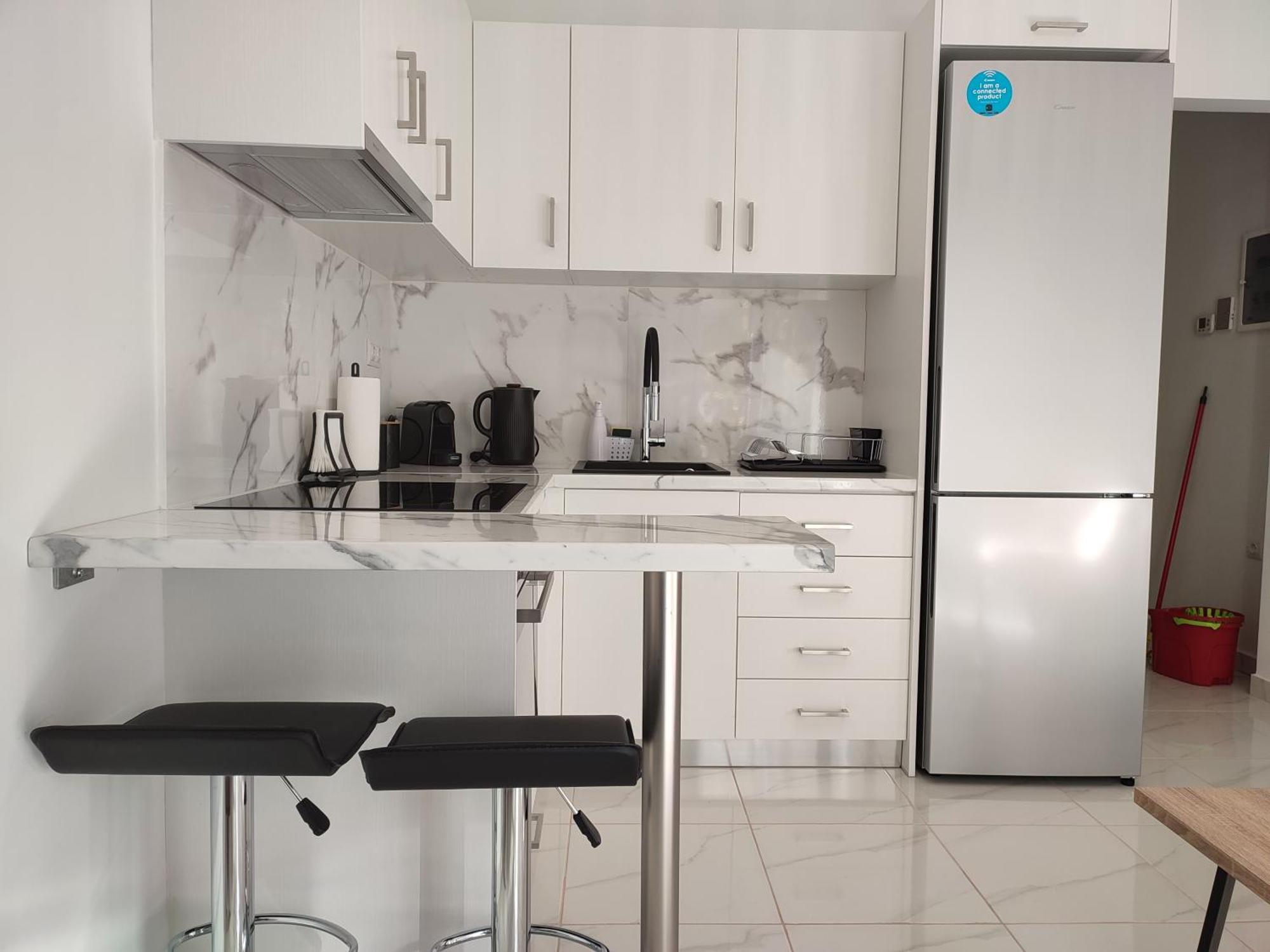 Elegant & Modern Apartment Near To Athens Riviera بيرايوس المظهر الخارجي الصورة
