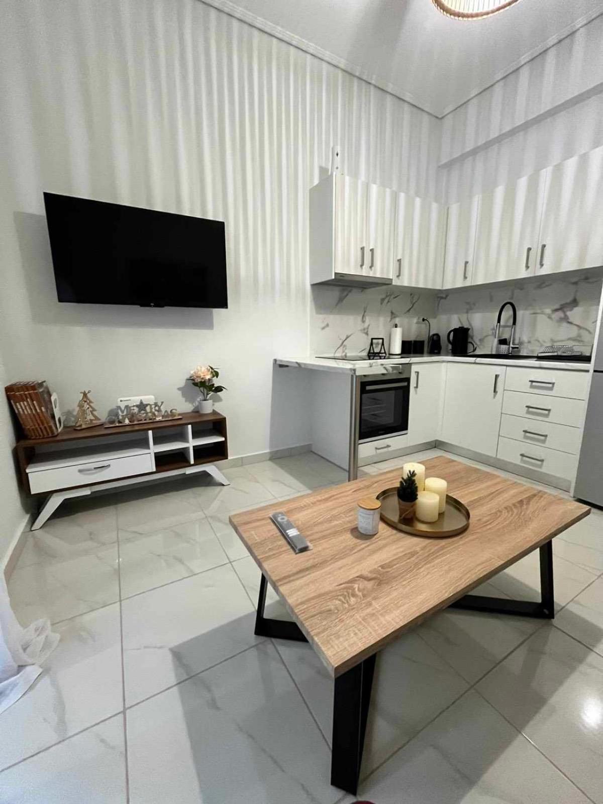 Elegant & Modern Apartment Near To Athens Riviera بيرايوس المظهر الخارجي الصورة